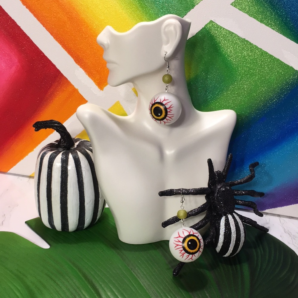 5/$25  Halloween Earrings